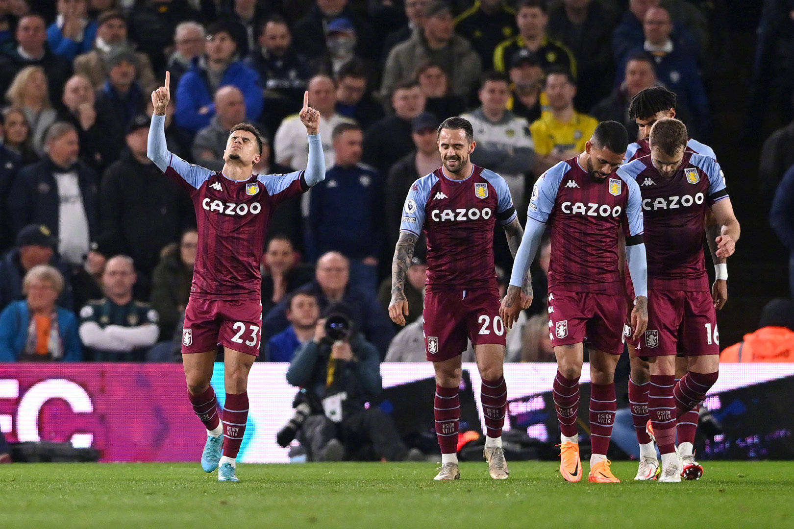 更是对球员 更是对球员